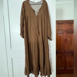 Carly Jean Los Angeles Brown Patterned Long Sleeve Maxi Dress